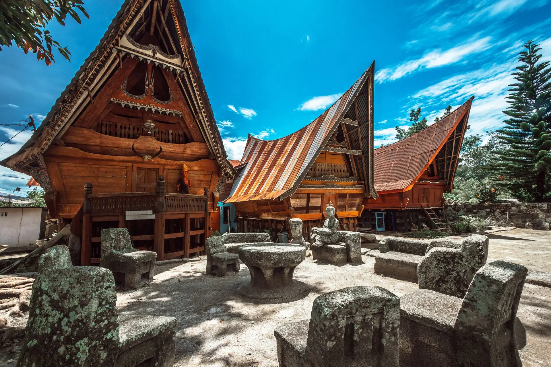 Read more about the article Sumatra Overland: Kerinci and Weh Island Adventure